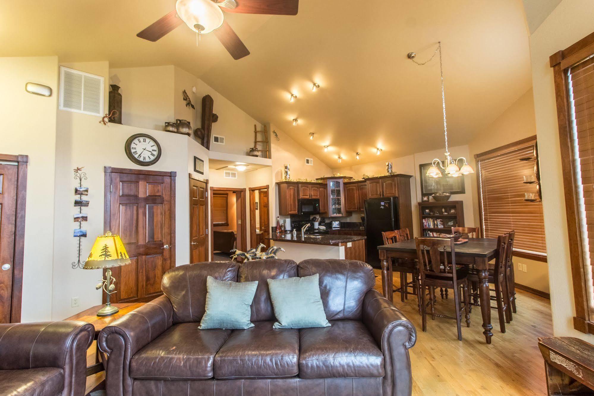 אסטס פארק Marys Lake Lodge Mountain Resort And Condos מראה חיצוני תמונה