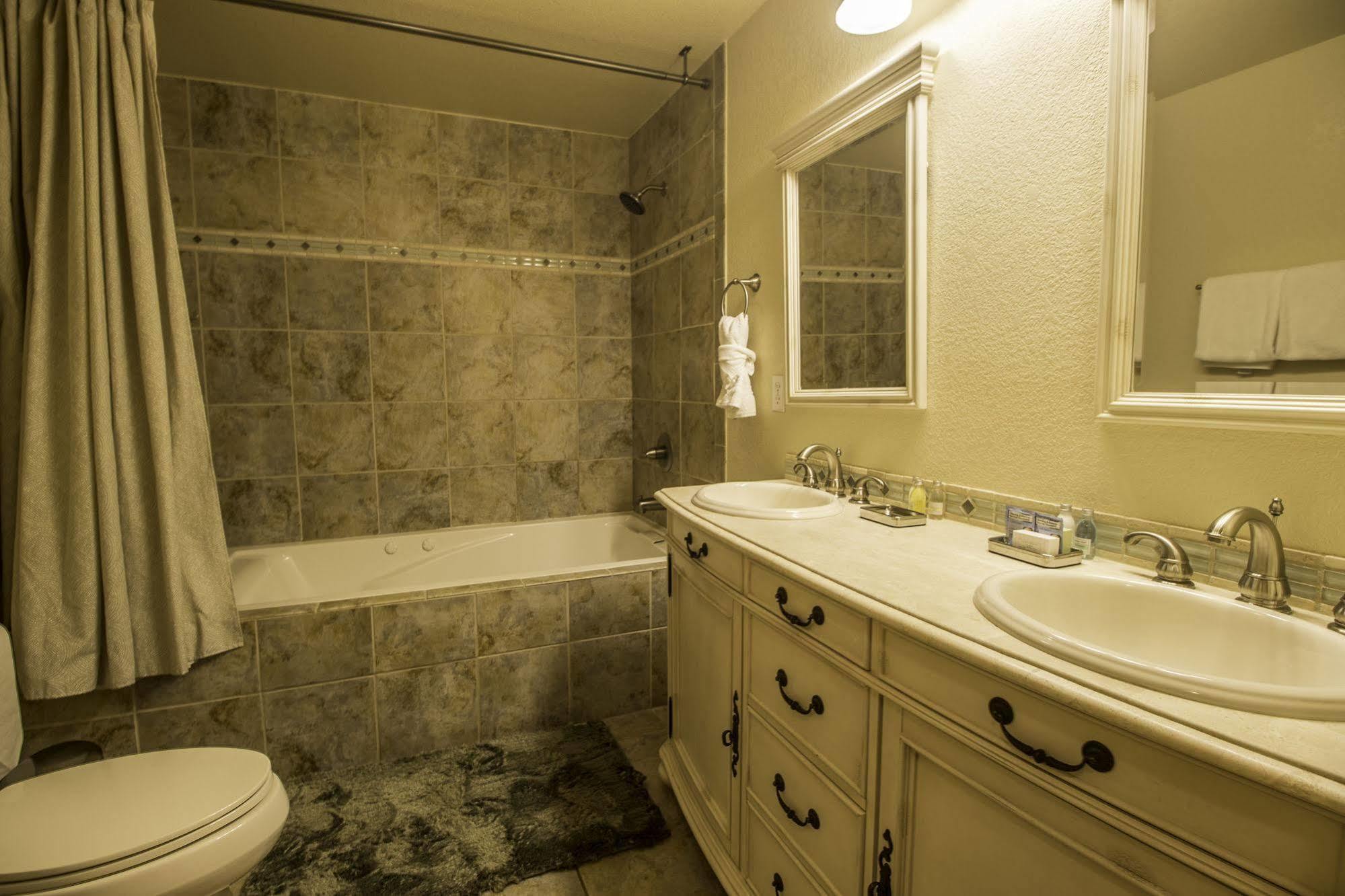 אסטס פארק Marys Lake Lodge Mountain Resort And Condos מראה חיצוני תמונה